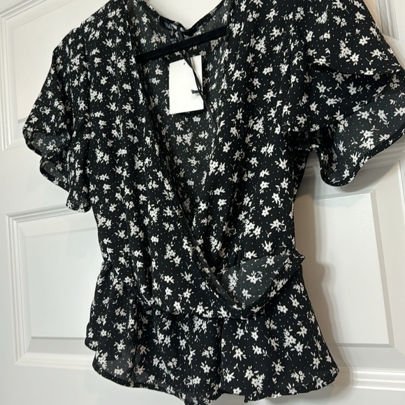 Floral shirt - Picture 4 of 6